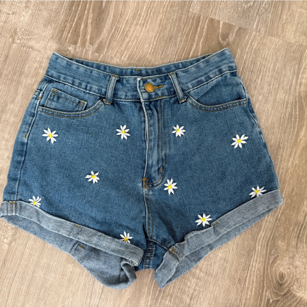 SHEIN Light Blue Denim Jeans with Embroidered Daisies